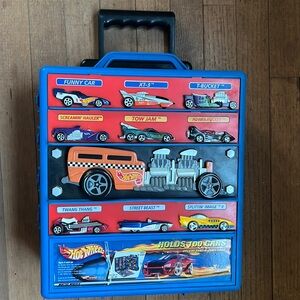 Mattel Hot Wheels 2001 Style 20375 Deluxe Storage Case w/ wheels Holds 100 Cars